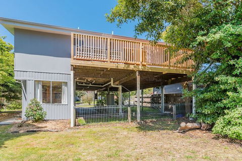 Inverloch Beach HUT Close TO Beach & Shops! - Accommodation Ballina 1
