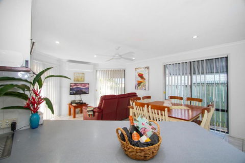 Relax At Coolum - Accommodation Ballina 2