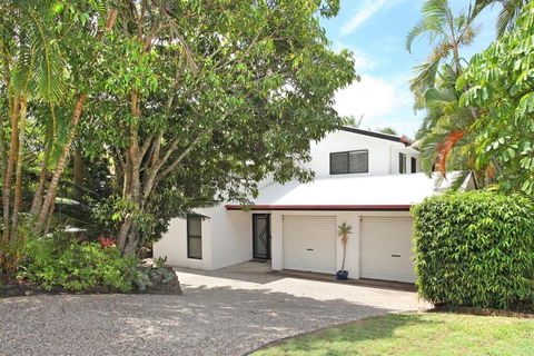 8 Springfield Avenue Pet Friendly Linen Included - Accommodation Ballina 3