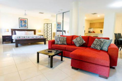 Luxury 1 Bed Apartment New King Bed & Bath - Accommodation Ballina 0