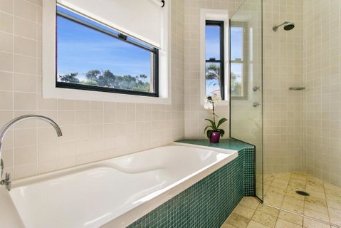 A SWEET ESCAPE Above Byron - Accommodation Ballina 4