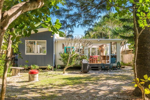 A SWEET ESCAPE Beachcombers Cottage Beachfront - Accommodation Ballina 5