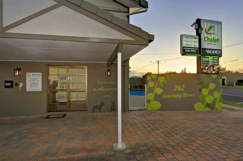 Chalet Motor Inn - Accommodation Ballina 2