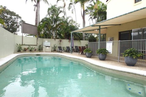 Le Court Villas - Accommodation Ballina 0