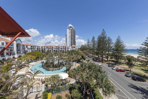 Oaks Gold Coast Calypso Plaza Suites - Accommodation Ballina 3