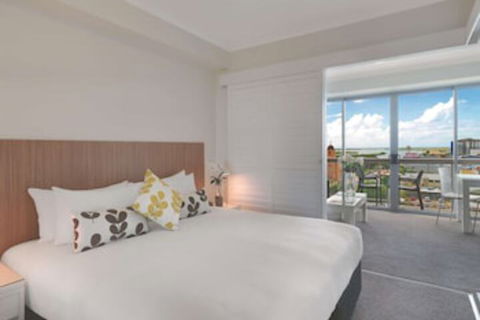 Oaks Mackay Rivermarque Hotel - Accommodation Ballina 0