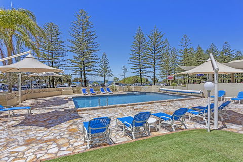 Southern Cross Beachfront Holiday Apartments - Accommodation Ballina 2