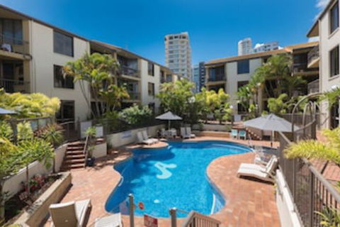 Aussie Resort - Accommodation Ballina 0