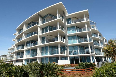 Manta Bargara Resort - Accommodation Ballina 1