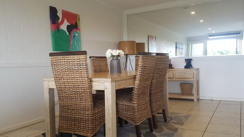 The Oasis Apartments And Treetop Houses - Accommodation Ballina 6