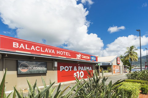 Nightcap At Balaclava Hotel - Accommodation Ballina 0