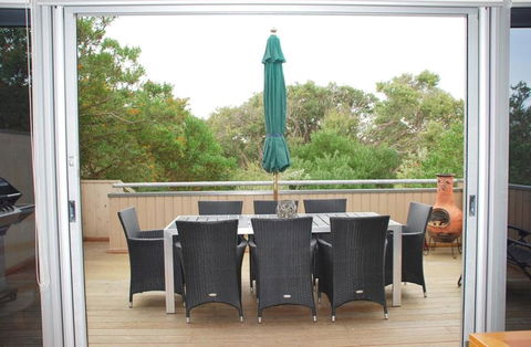 STYLISH HOLIDAY HOME OPPOSITE SURF - Accommodation Ballina 1