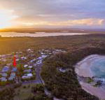 Angourie Blue 7 stroll to surfing beaches. - Accommodation Ballina