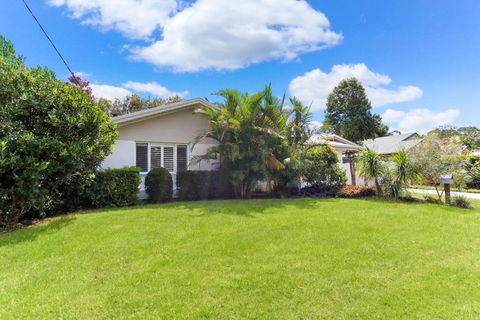 Poolside Noosa Oasis Pet Friendly - Accommodation Ballina 3