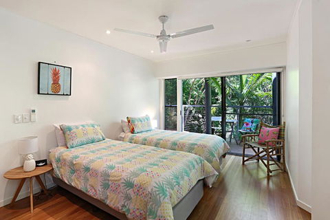 Barefoot Bungalow Castaways Beach - Accommodation Ballina 1