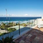 Tuscan Inspired Townhouse Minutes From The Beach - Accommodation Ballina 0
