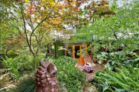 The Black Cockatoo Secret Garden Mountains Home - Accommodation Ballina 5