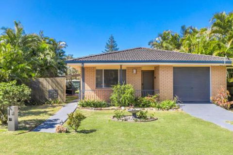 A SWEET ESCAPE Carefree Beach Home - Accommodation Ballina 0
