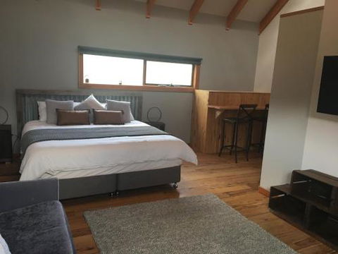 Lupoâ€™s Loft - Accommodation Ballina 5