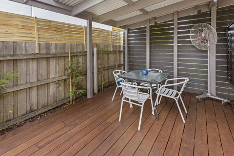 Tanjil A Stroll From The Water In Paynesville - Accommodation Ballina 2