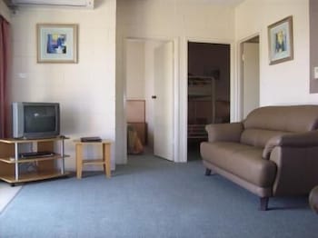 Black Swan Motor Inn - Accommodation Ballina 3