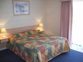 Black Swan Motor Inn - Accommodation Ballina 1
