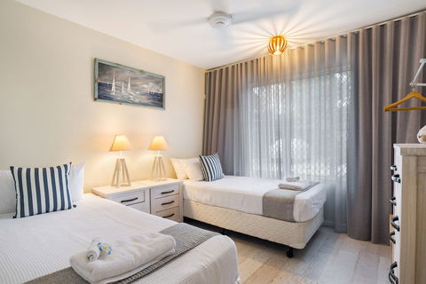 Rare Modern Unit W Private Fenced Garden Close To The Beach PC3 - Accommodation Ballina 3