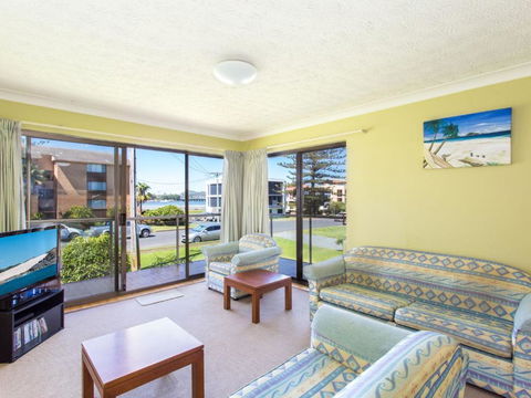 Champagne Court 1 With Water Views - Accommodation Ballina 4