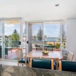 Castillo Del Mar 10 Lake View Roof Terrace With Spa - Accommodation Ballina 0