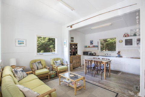 Retro Beach Cottage 681 Murramarang Rd - Accommodation Ballina 5
