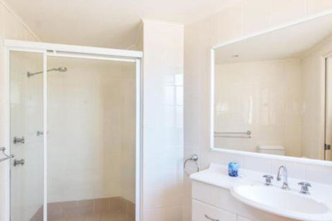Millennium 102 With Pool In Complex - Accommodation Ballina 5
