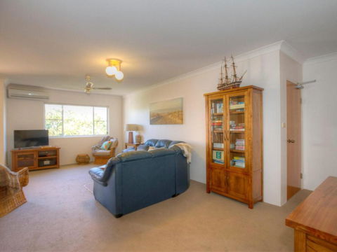 St James 6 Stylish Airconditioned Retreat - Accommodation Ballina 6