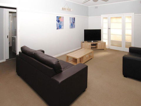 59 Wharf Street Opposite Bowling Club - Accommodation Ballina 4
