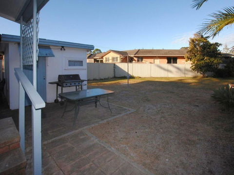 59 Wharf Street Opposite Bowling Club - Accommodation Ballina 1