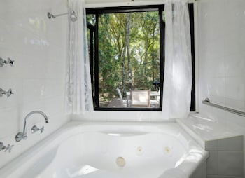 Tiona Palms Holiday Park - Accommodation Ballina 2