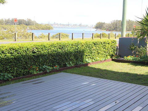Reflections G01 On The Lake! - Accommodation Ballina 4