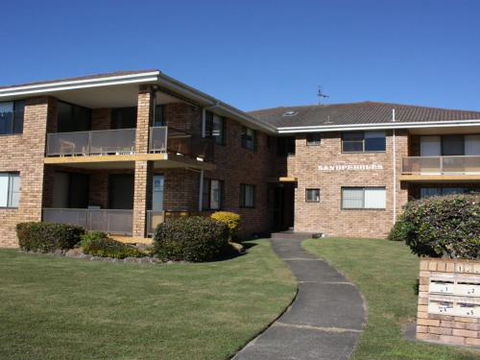 Sandpebbles 1 Pebbly Beach - Accommodation Ballina 3