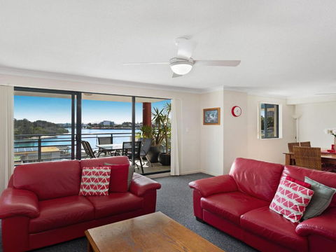 Spinnaker 102 On The Lake! - Accommodation Ballina 2