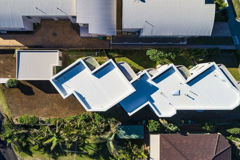 Ocean Waves - Accommodation Ballina 1