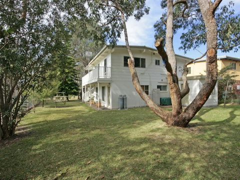 Matron 17 Narrawallee - Accommodation Ballina 5