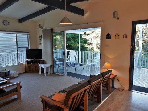 Matron 17 Narrawallee - Accommodation Ballina 7