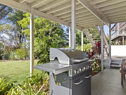 HILLTOP HAVEN In MOLLYMOOK - Accommodation Ballina 2
