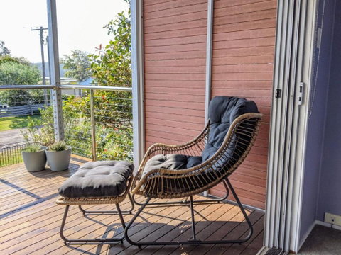 The Lake House Lake Conjola - Accommodation Ballina 1