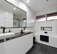 Lakeside Landing - Waterfront - Accommodation Ballina