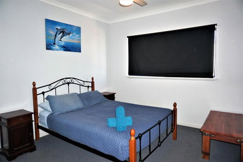 Ningaloo Breeze Villa 8 3 Bedroom Fully Self Contained Holiday Accommodation - Accommodation Ballina 4
