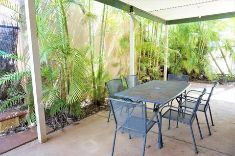 Ningaloo Breeze Villa 8 3 Bedroom Fully Self Contained Holiday Accommodation - Accommodation Ballina 2