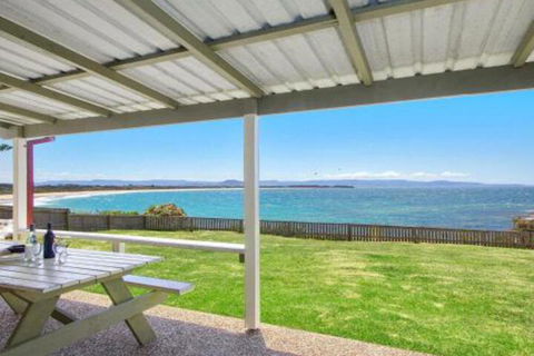 Amazing Aspects Perched Above Tilbury Cove - Accommodation Ballina 0