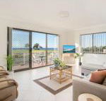 Villa Bianca 10 opposite the Tanks - Accommodation Ballina