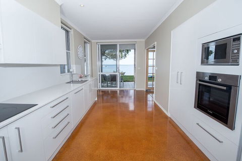 A Foreshore Salamander Bay - Accommodation Ballina 5