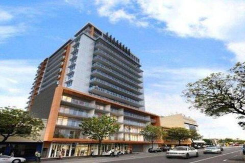 RNR Light Square - Accommodation Ballina 0